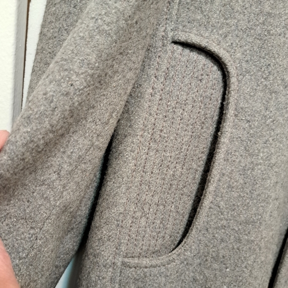 Men's Heavy Wool Coat - Picture 6 of 6